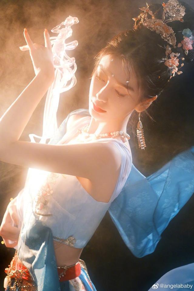 baby敦煌神女造型写真 光影间翩迁起舞似画中人