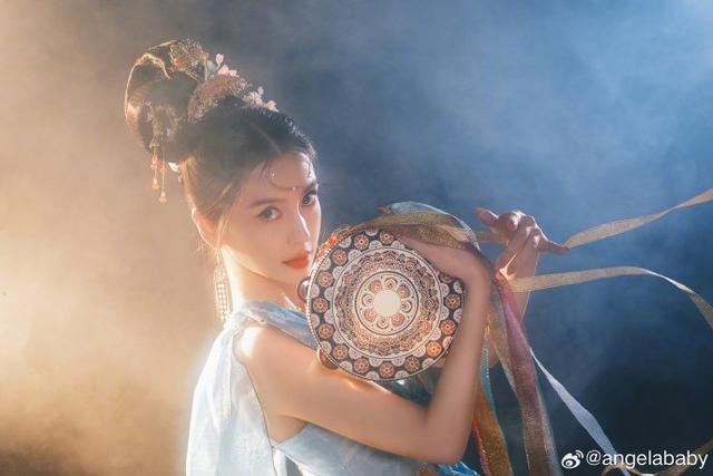 baby敦煌神女造型写真 光影间翩迁起舞似画中人