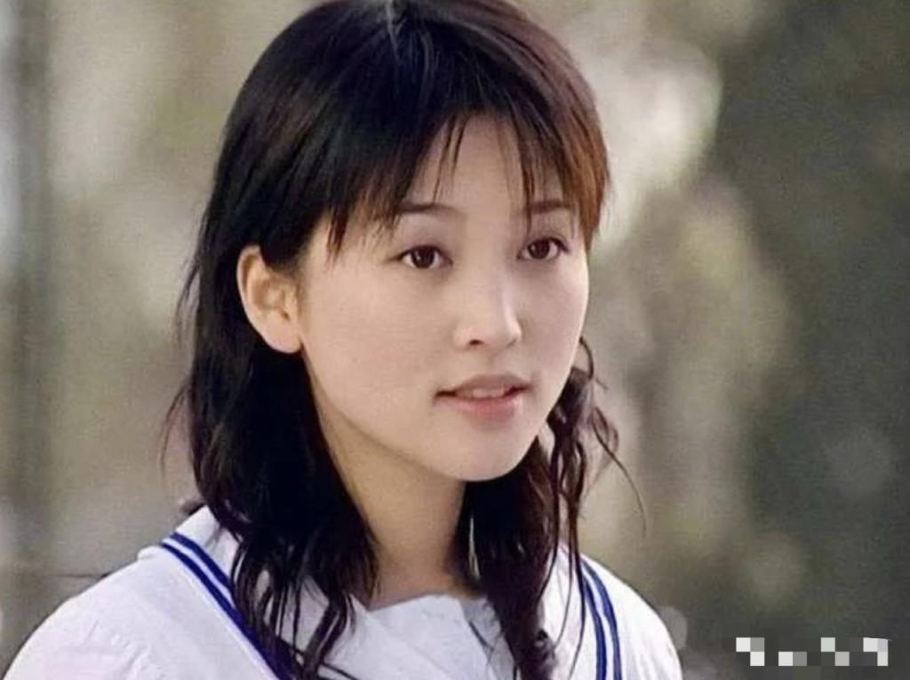 瞒不住了！找小20岁男友，疑似同居试婚？