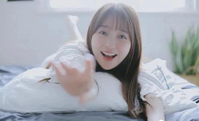 瞒不住了！找小20岁男友，疑似同居试婚？