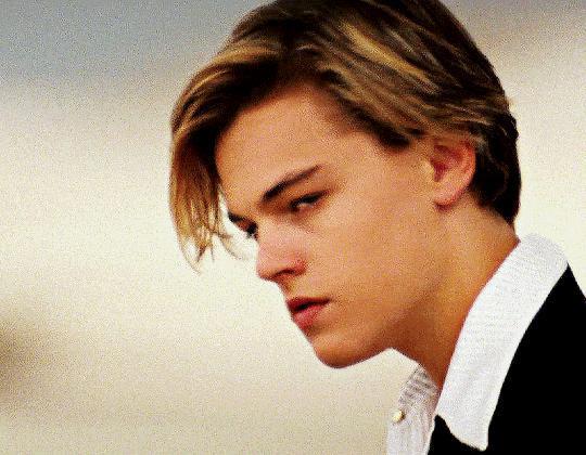 爆了！官宣父女恋，超模真的离婚了…