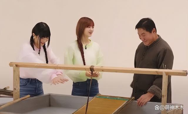 韩娱又来偷了！金智秀新片妆造抄袭刘诗诗，脸肿脖子粗遭群嘲