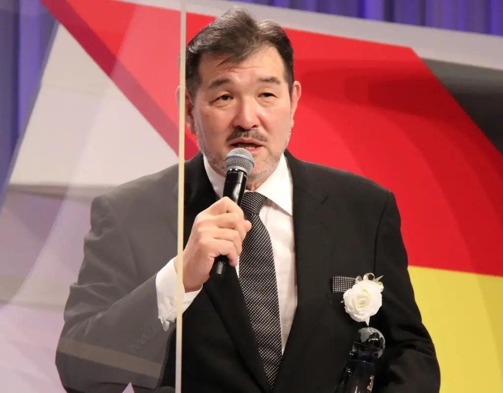 从“国民人妻”到“不伦恋第三者”，38岁日本女星连生3娃