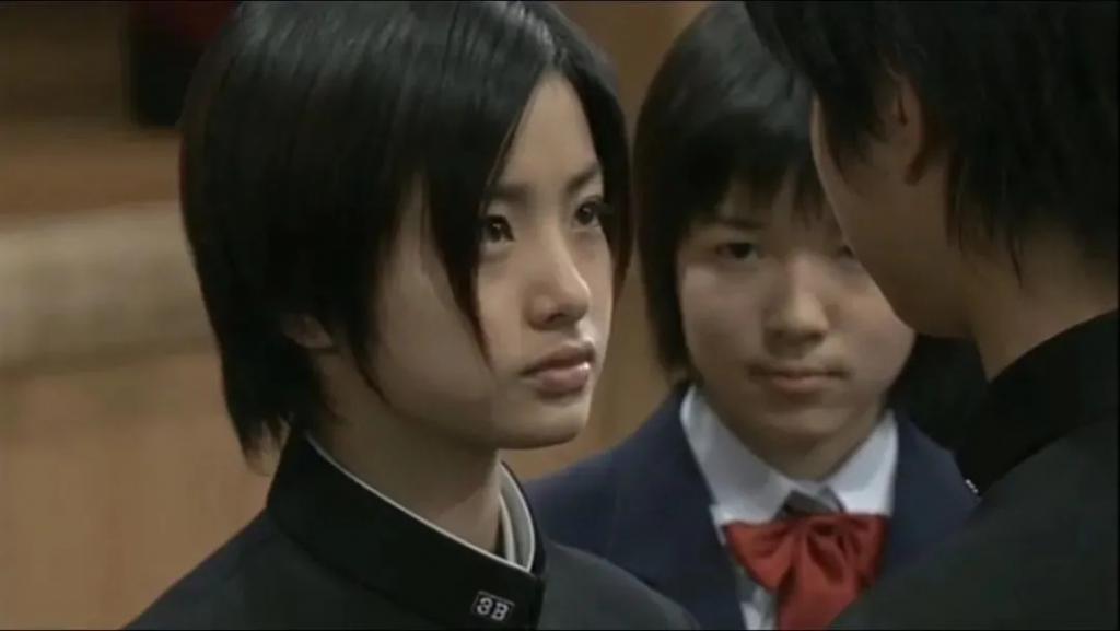 从“国民人妻”到“不伦恋第三者”，38岁日本女星连生3娃