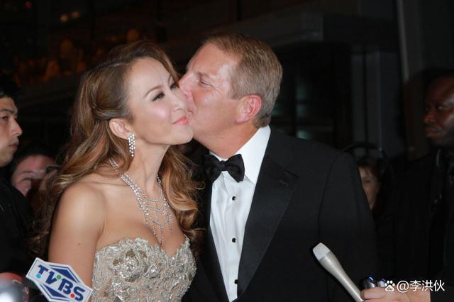 李玟生前离婚协议曝光，乐裕民两度出轨被抓致李玟抑郁症加重