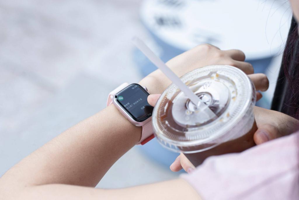 Apple Watch Series 9/ Ultra 2 首发评测：一个指尖艺术，改变了我使用微信的方式