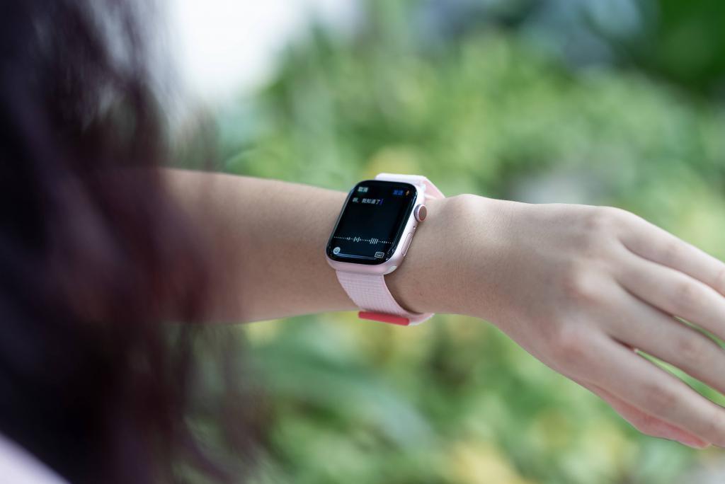 Apple Watch Series 9/ Ultra 2 首发评测：一个指尖艺术，改变了我使用微信的方式
