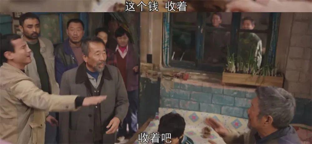 越追越上头，她凭什么？