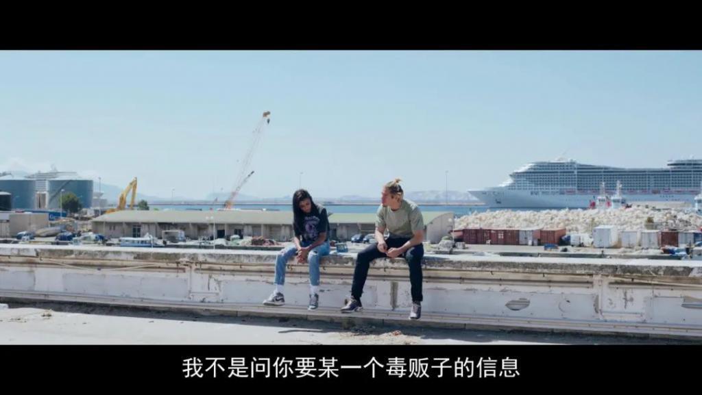 看开头就知道，这是国内不敢碰的尺度
