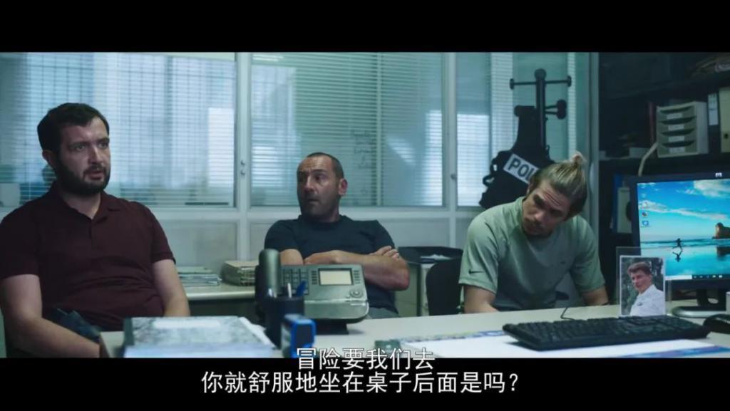 看开头就知道，这是国内不敢碰的尺度