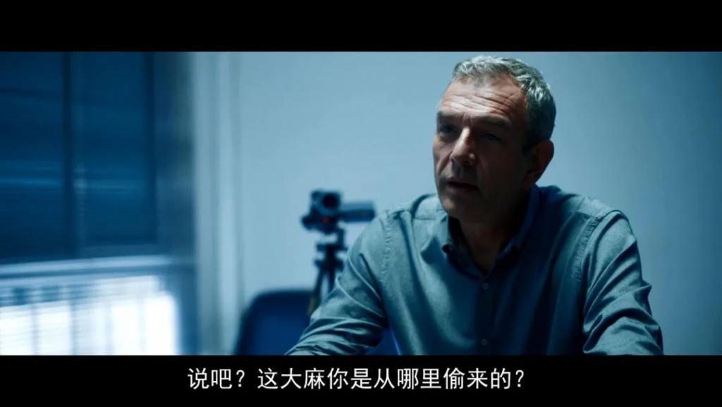 看开头就知道，这是国内不敢碰的尺度