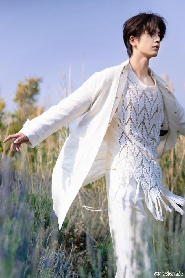 金靖叫张凌赫哈基牛 两人搞怪互动感情好