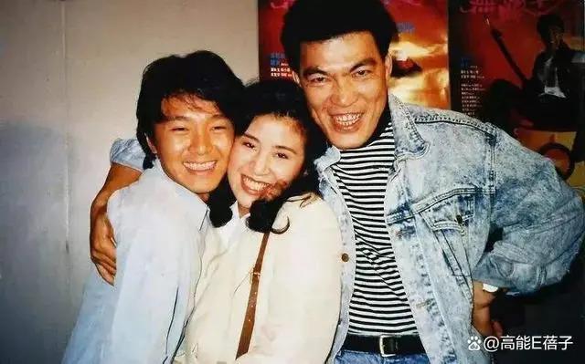 “大傻”成奎安儿子涉嫌藏大麻被捕，其子一年半前车祸离世