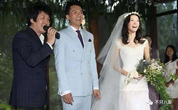 公开点名大骂丈夫前任！这对夫妻的问题怎么还没解决？
