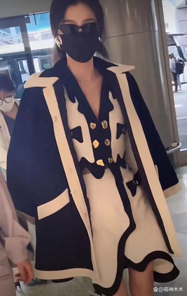 虞书欣一身大牌赶赴时装周，父母欠债百万不还再上新闻