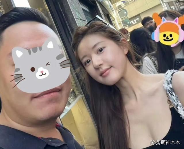 赵露思海外时装周待遇：合作辱华品牌输给韩星，外网无人认领