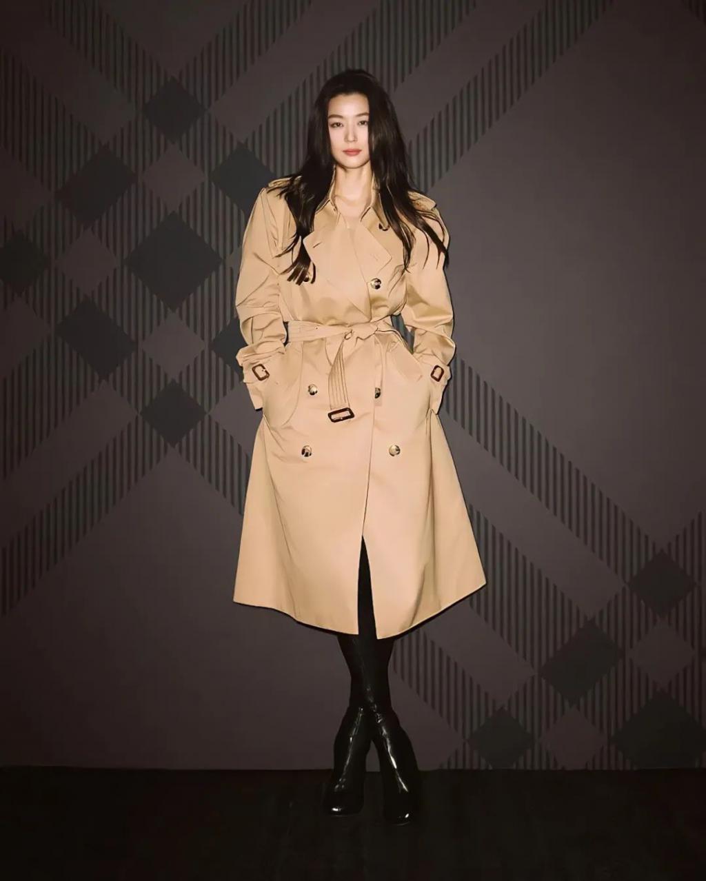 怎么做到的？41岁的全智贤跟10年前的千颂伊完全没变