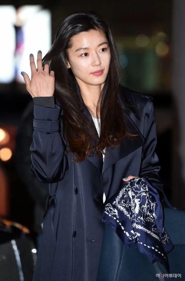 怎么做到的？41岁的全智贤跟10年前的千颂伊完全没变