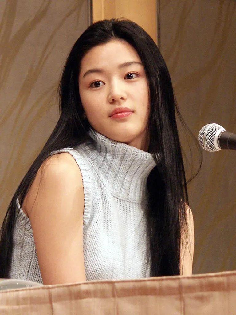 怎么做到的？41岁的全智贤跟10年前的千颂伊完全没变