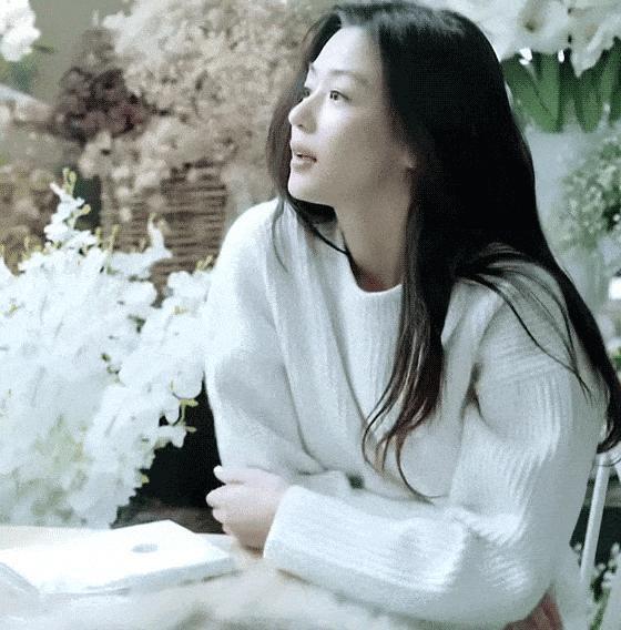 怎么做到的？41岁的全智贤跟10年前的千颂伊完全没变