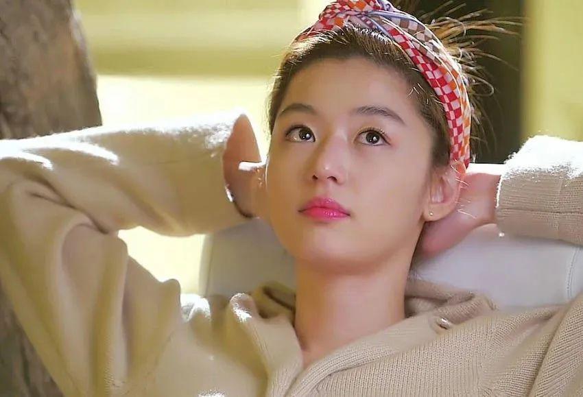 怎么做到的？41岁的全智贤跟10年前的千颂伊完全没变