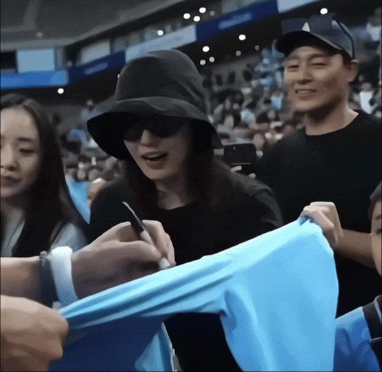 怎么做到的？41岁的全智贤跟10年前的千颂伊完全没变