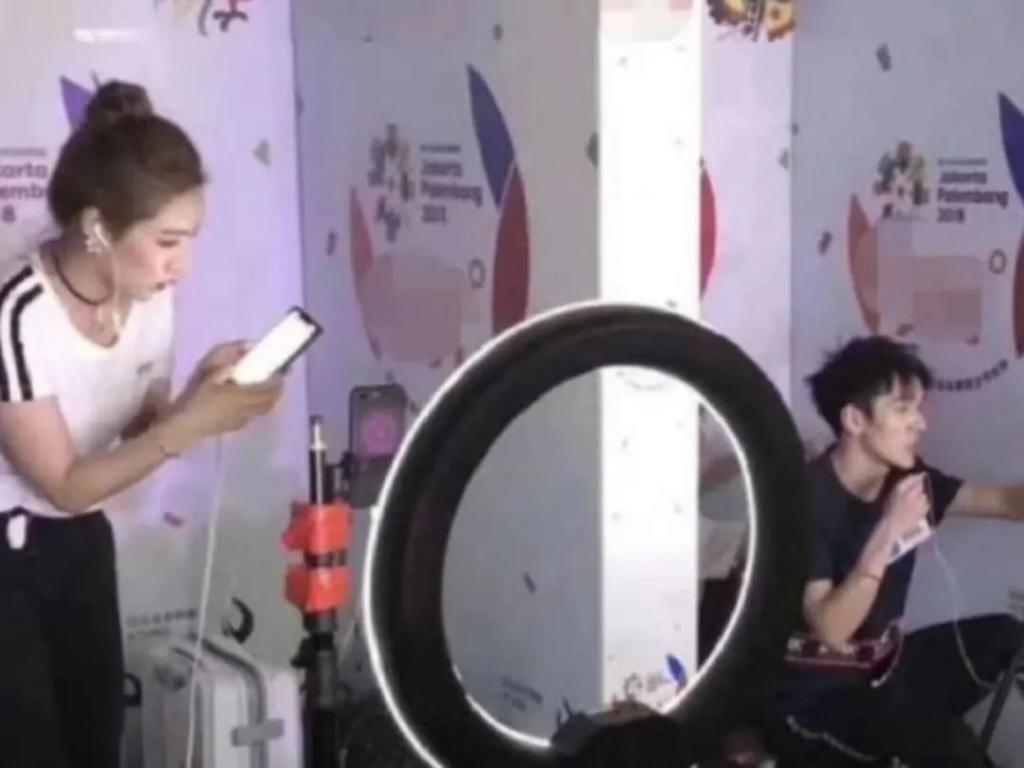 突然退圈，她这顶级富婆不装了？