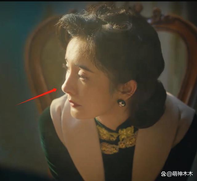 85花对打！杨幂状态下滑，刘诗诗不敢放原声，唐嫣显老