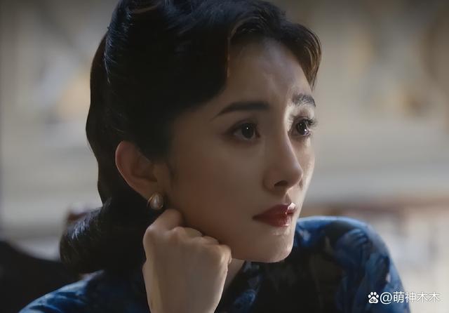 85花对打！杨幂状态下滑，刘诗诗不敢放原声，唐嫣显老