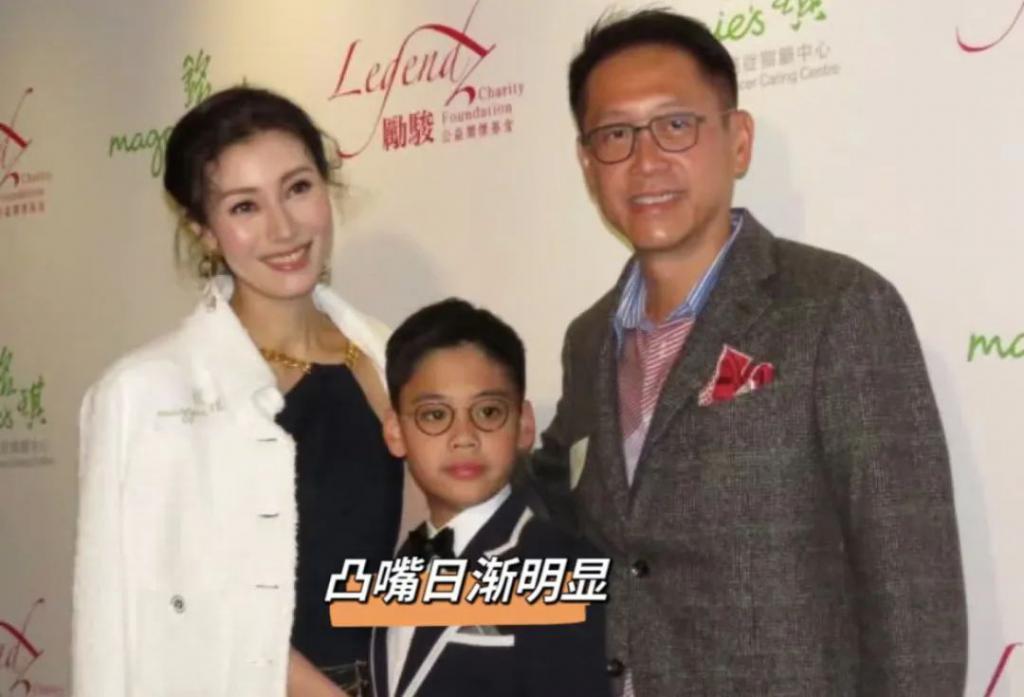 还记得港姐李嘉欣的儿子吗？基因这东西真是玄学
