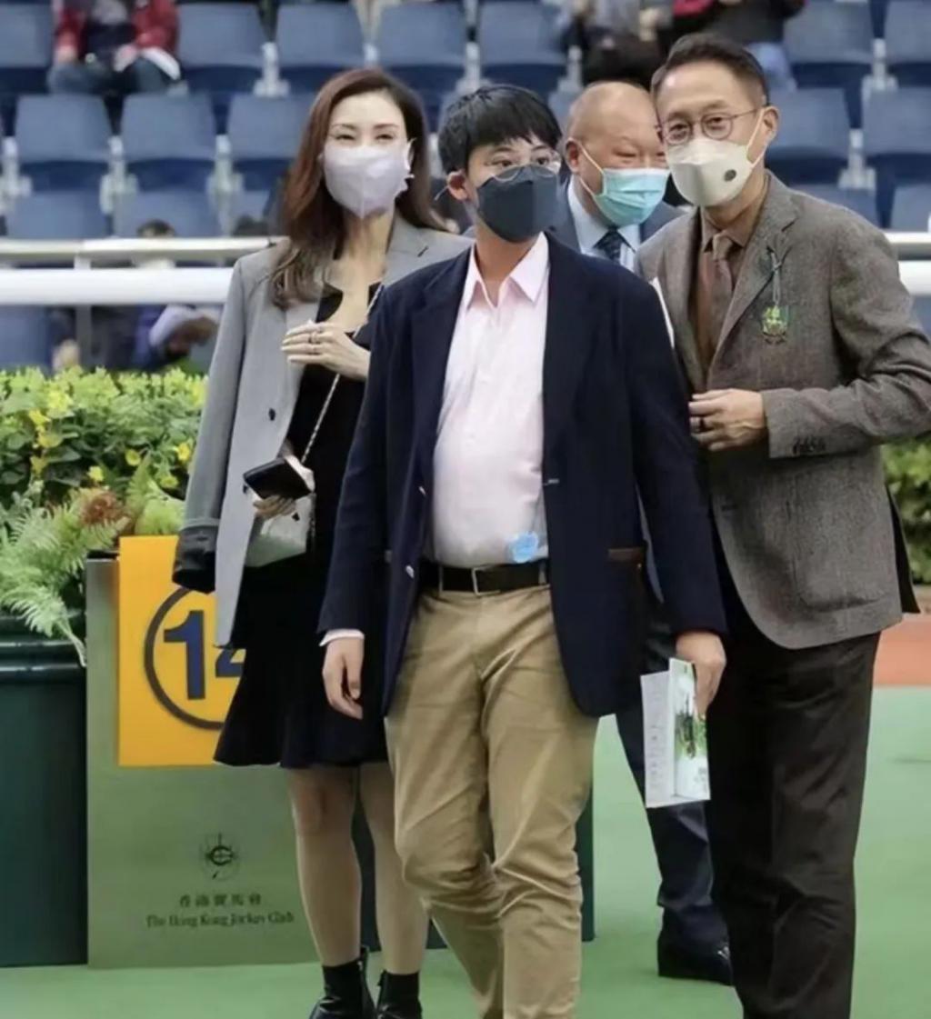 还记得港姐李嘉欣的儿子吗？基因这东西真是玄学