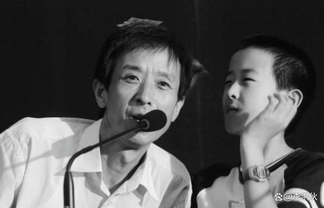 现代版伤仲永，16岁读博张炘炀现状，赋闲在家，逼父母买房