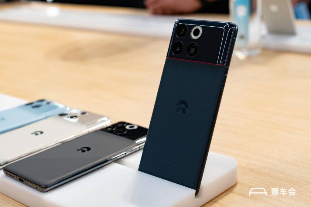 蔚来手机 NIO Phone 发布，不能换电成最大缺点