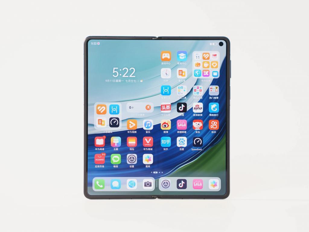 上手了华为Mate X5后，我发现这“电子茅台”的后劲真大