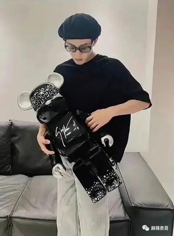 否认了，怎么还这么多人磕？