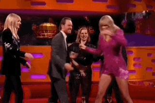 前任离婚，霉霉与他前妻开Party？吃瓜网友疯狂玩梗