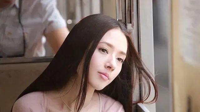 郭碧婷，三个人的婚姻
