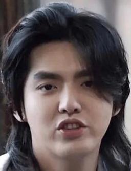 千年一遇的男菩萨就是他，支持男明星们向他学习卷起来！