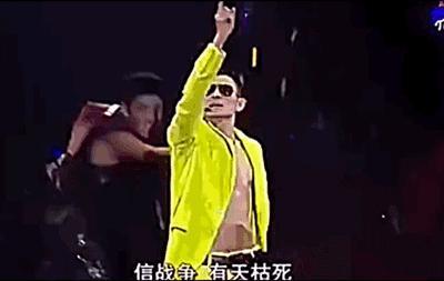 千年一遇的男菩萨就是他，支持男明星们向他学习卷起来！