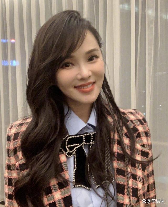 伊能静回应为日企站台，于文红以伊能静女儿名义捐款101万
