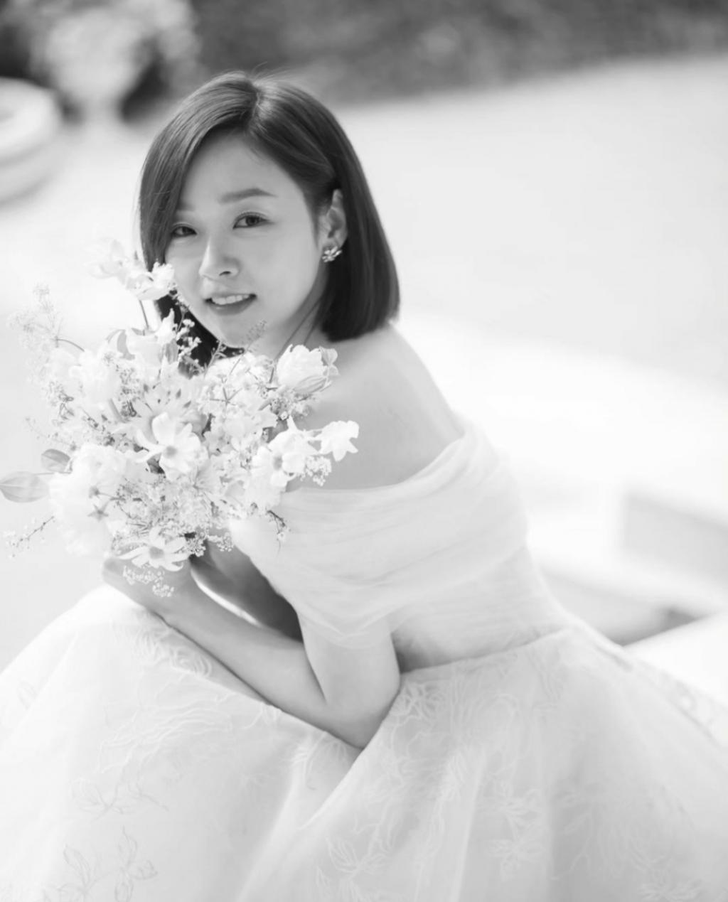 被年下男暗恋7年，实力派女演员接受心意后与其闪婚！