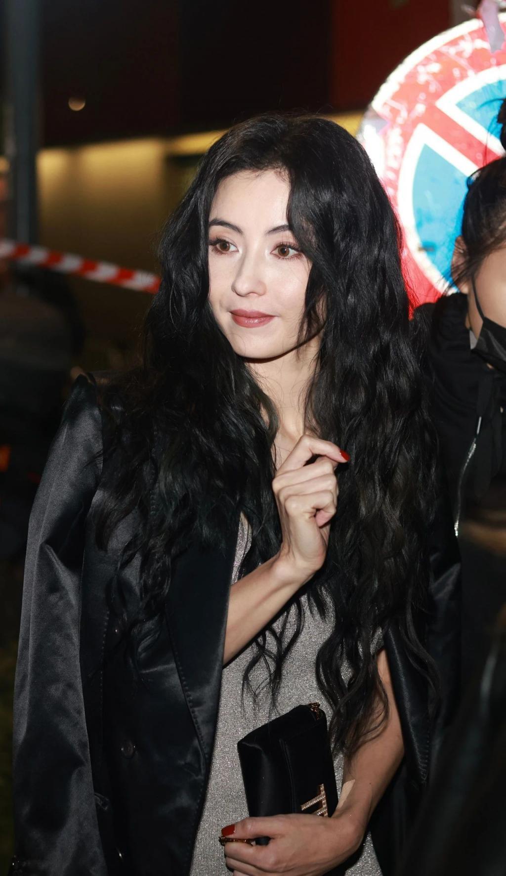 米兰时装周女明星生图：张柏芝美得惊艳，虞书欣妆发拖后腿