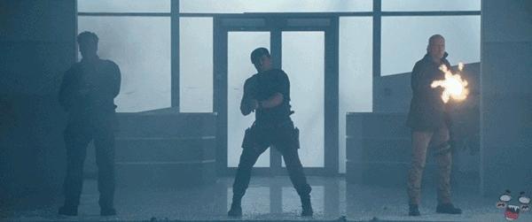 没请吴京,这片被骂惨了