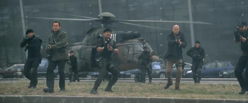 没请吴京,这片被骂惨了