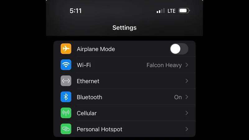 峰值下载 872 Mbps，苹果 iPhone 15 / Pro 机型可兼容网线连接