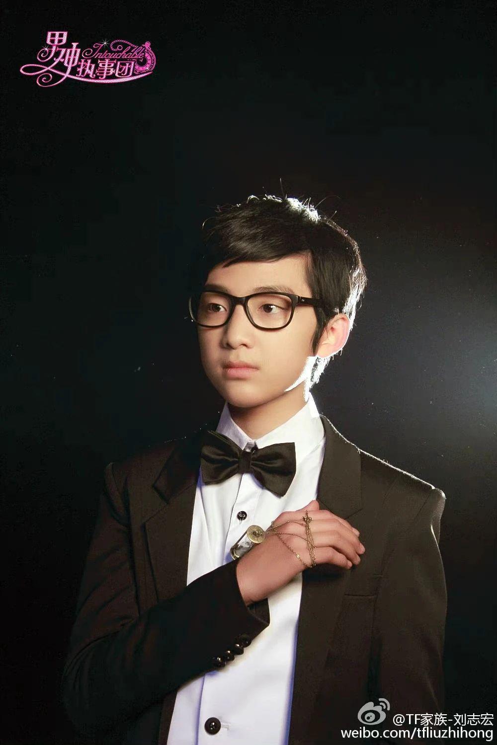 已经退圈的“下一站顶流”,结婚有必要通知粉丝吗?