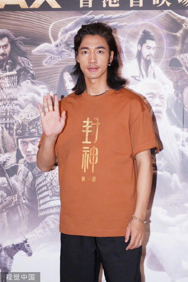 《封神第一部》今日香港首映 导演乌尔善主演此沙亮相