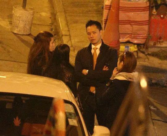 下嫁的败家女，竟是隐藏的10亿贵妇？