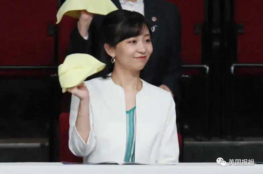 日本天皇独生女恋情曝光？神秘男友高大帅气，游乐场秘密约会超甜蜜