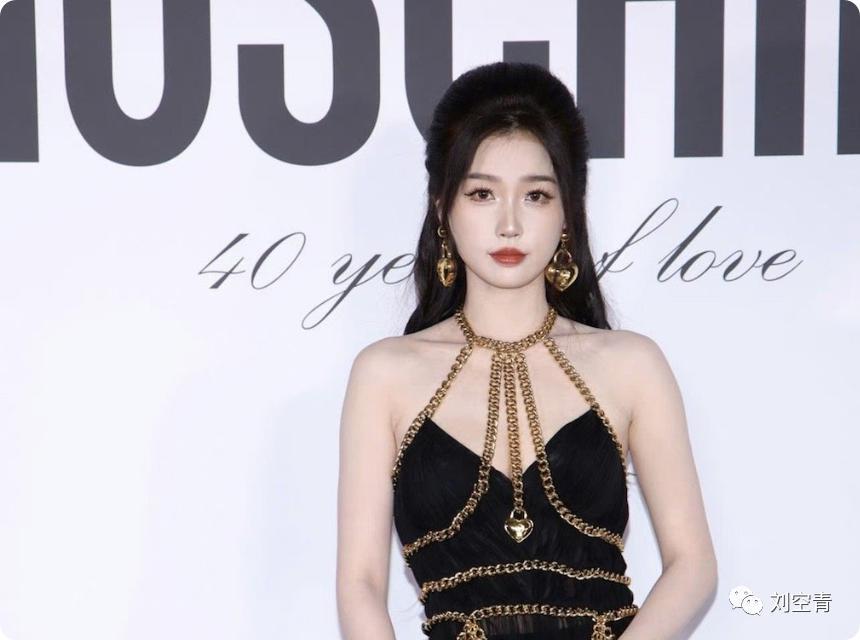 这瓜，好姐妹开始互撕了？